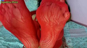 Beautiful brunette's solo performance in lingerie and boots